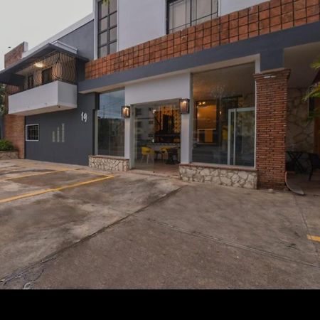 Ph 19 Guesthouse Hotel In Gazcue Santo Domingo Exterior photo
