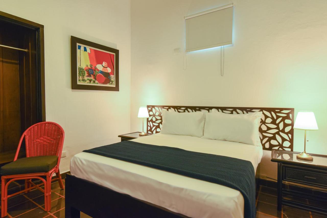 Ph 19 Guesthouse Hotel In Gazcue Santo Domingo Exterior photo