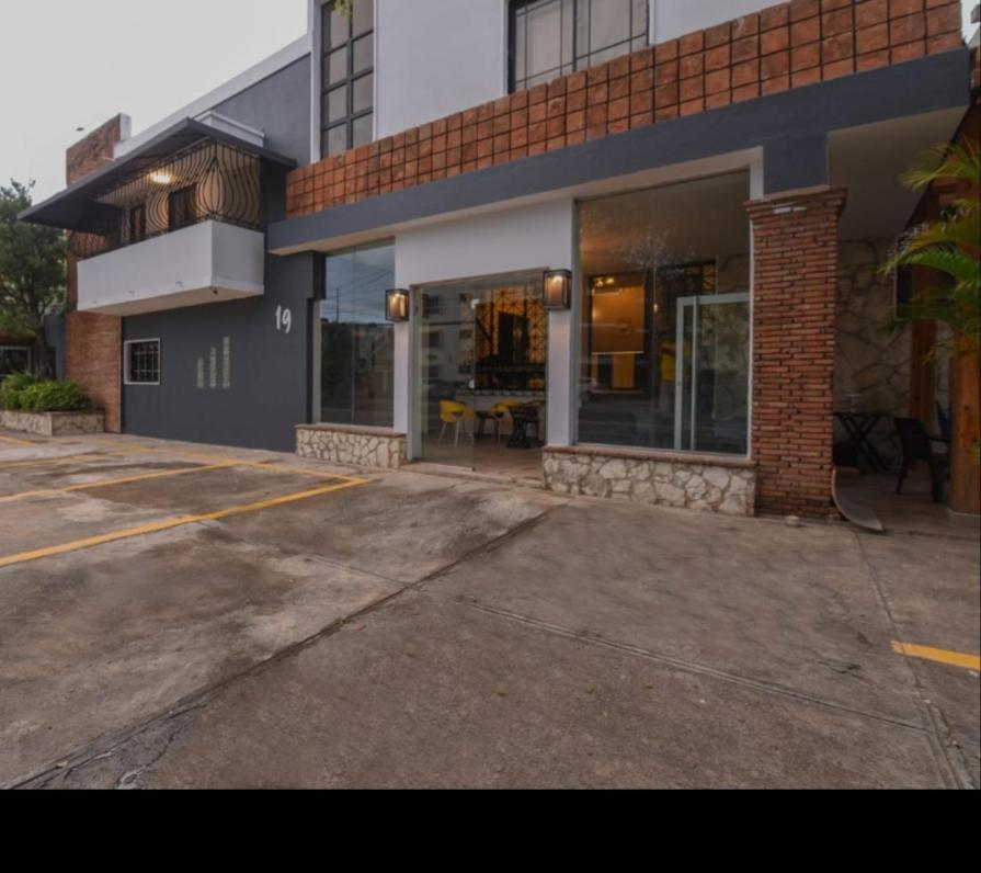 Ph 19 Guesthouse Hotel In Gazcue Santo Domingo Exterior photo